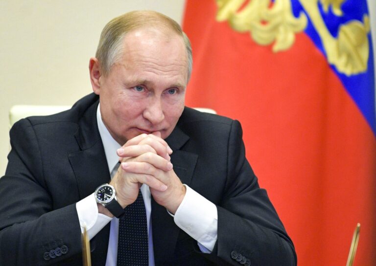 Poutine accuse l’Occident de provoquer la guerre en Ukraine et exige un accord de paix global