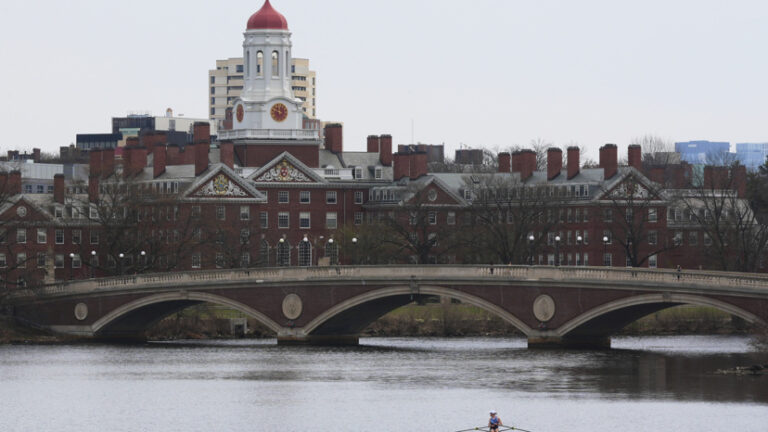 Harvard et ses liens avec la Chine sous le feu des critiques : une menace pour les États-Unis ?