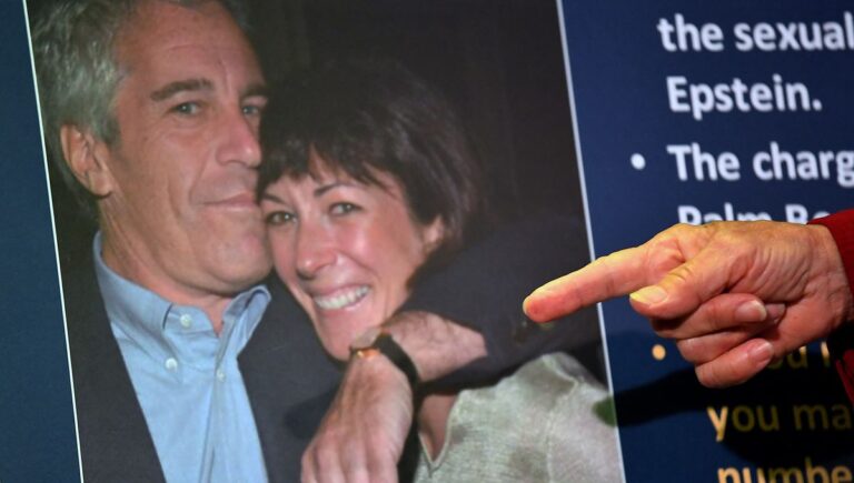 L’ombre de Jeffrey Epstein : Un Réseau Global de Pouvoir et de Désinformation