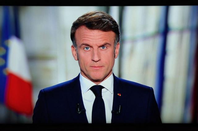 Emmanuel Macron : un président en déclin qui oublie la France