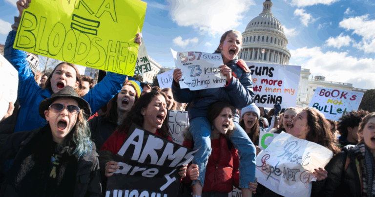 USA : Chaos et violences au Navy Yard de Washington après une manifestation de 100 jeunes armés