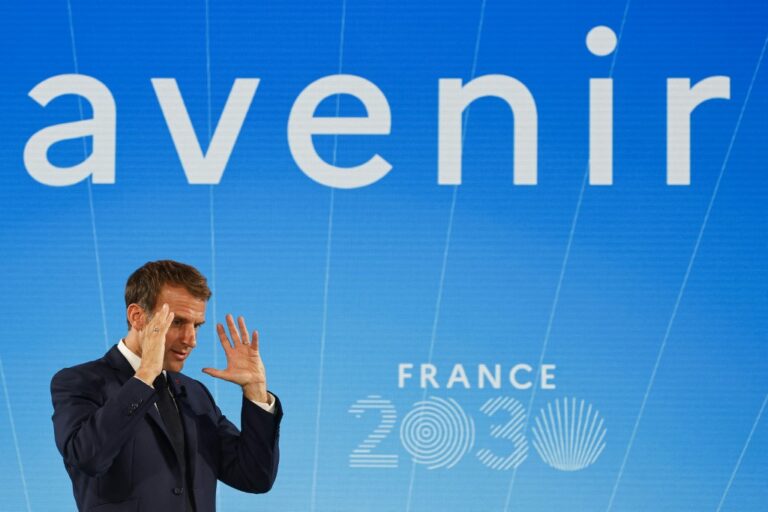La Trahison de Macron et l’Effondrement de l’Industrie Française