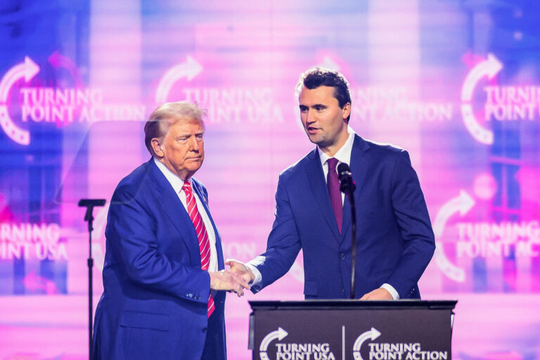 « Un employé de TPUSA a filmé une vidéo selfie immédiatement après l’attaque sur Charlie Kirk : un comportement choquant »
