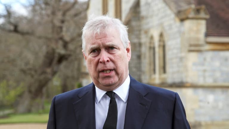 Le prince Andrew fait l’objet d’une enquête pour tentative de recueillement de données confidentielles