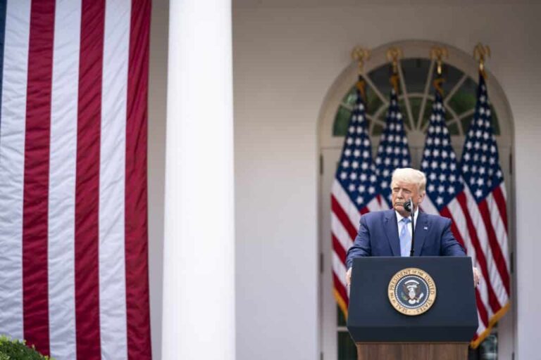 Trump utilise la fermeture du gouvernement américain pour attaquer les démocrates et défendre sa vision de l’économie