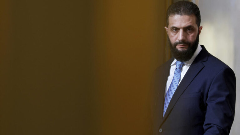 La Syrie : Deux tentatives d’assassinat ont été déjouées contre le président Ahmed al-Sharaa en prévision d’un rapprochement historique avec Washington